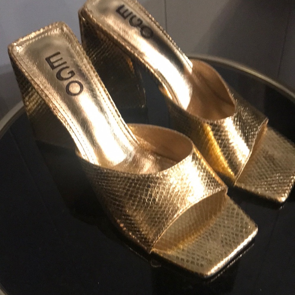 EGO GOLD MULES SIZE 10